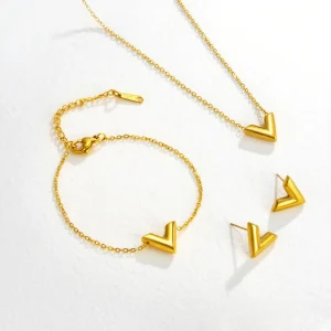 Stainless Steel Gold Lovely Heart Necklace Earring Bracelet Jewelry Set With Shell